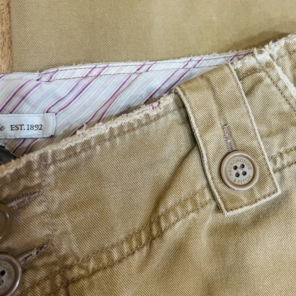 🫎A&F Khaki Y2K Extra Low Rise Flare 100% Cotton Pants Size 2 Long GUC